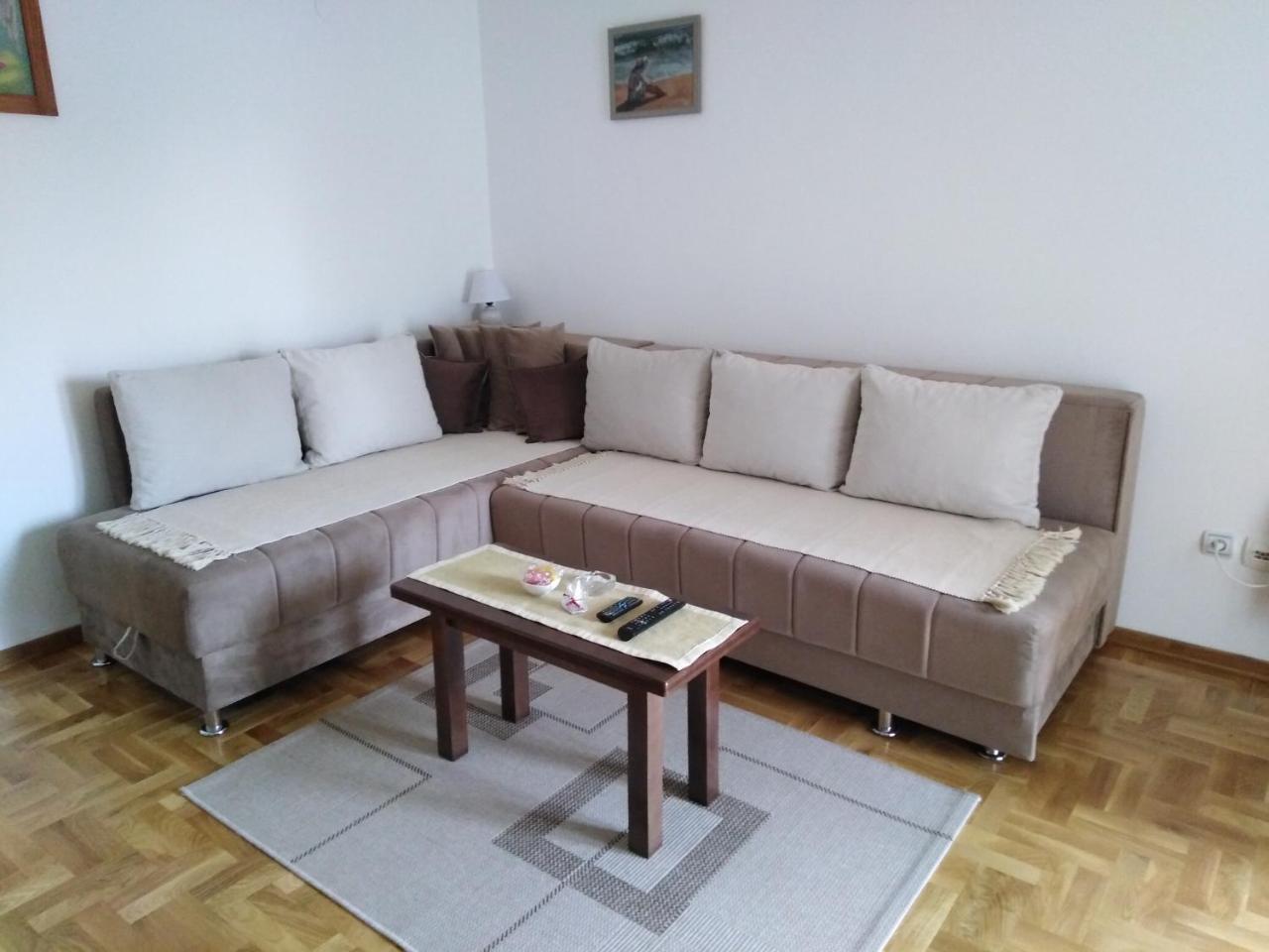 Apartment Laca Vrnjacka Banja Luaran gambar